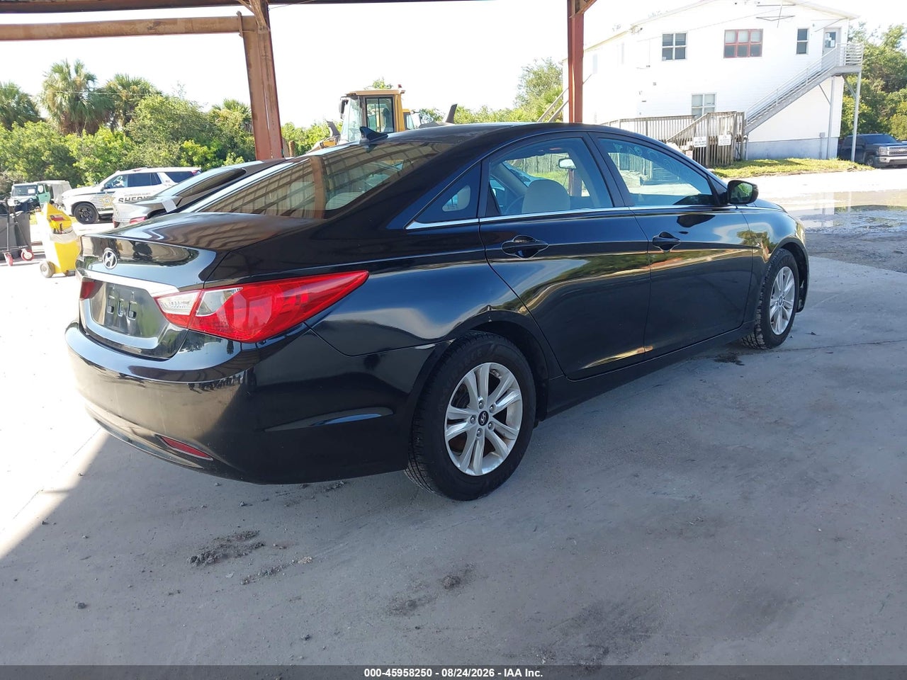 2011 HYUNDAI SONATA GLS · 4/11