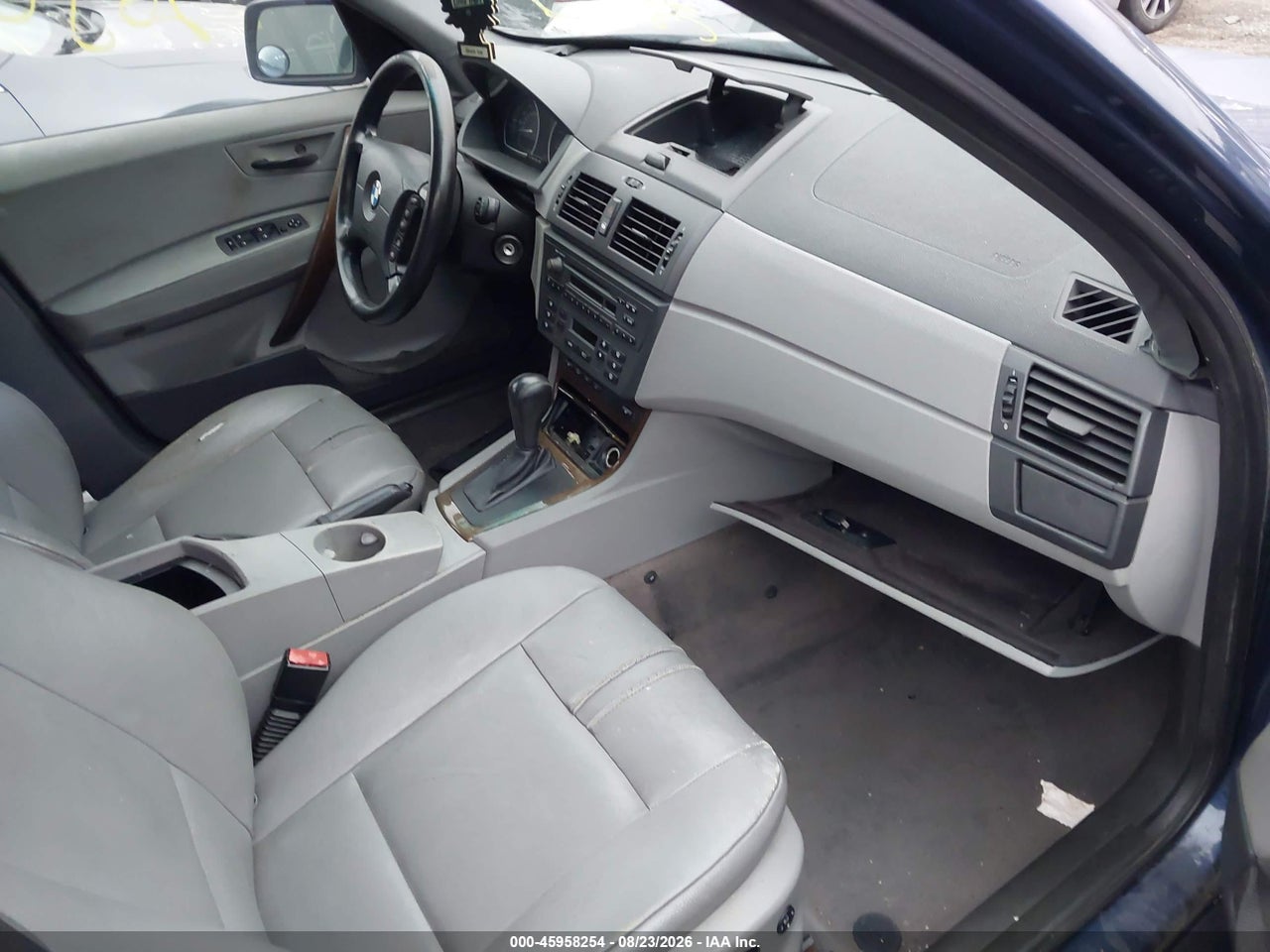 2004 BMW X3 3.0I · 5/10