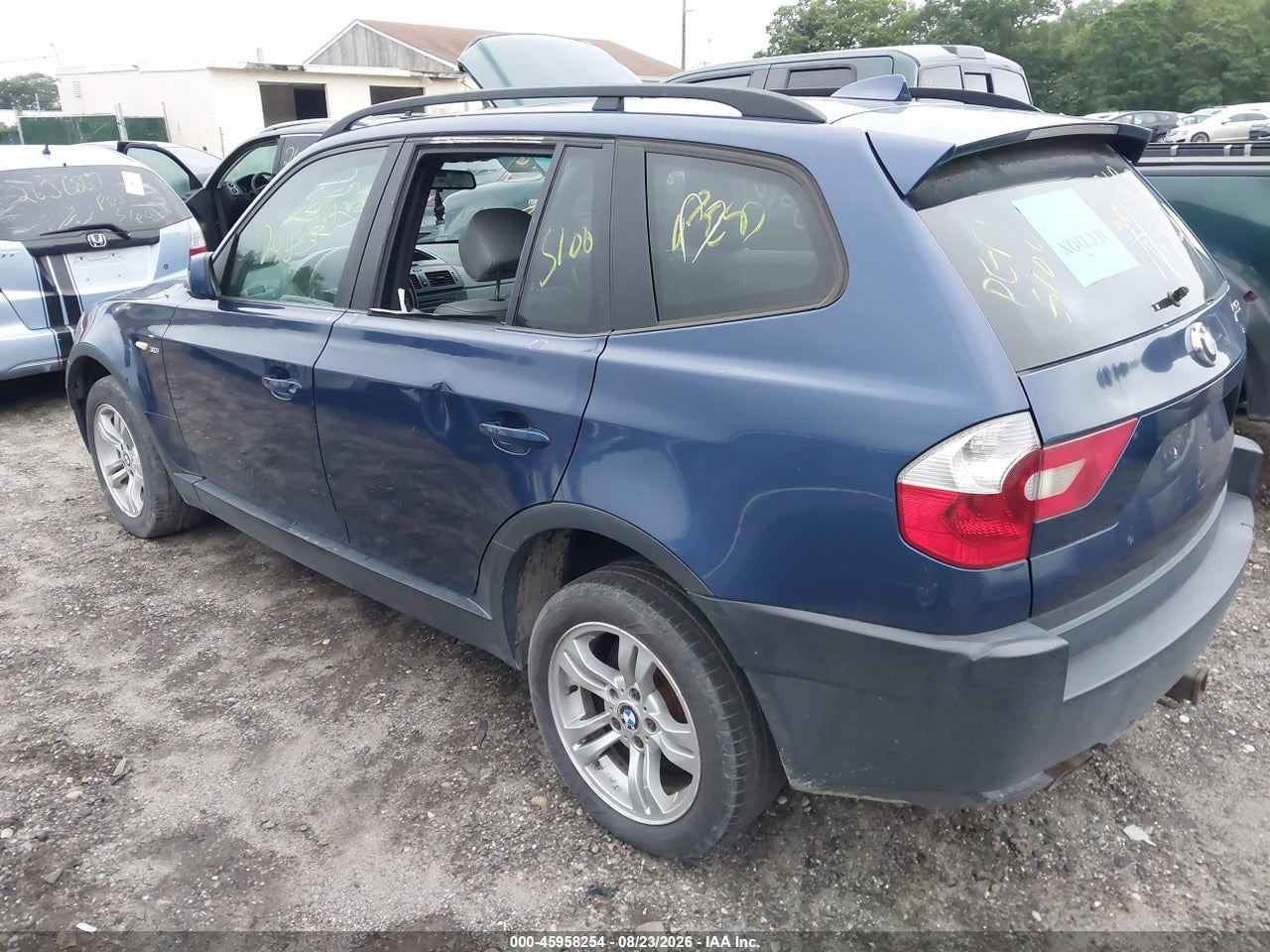 2004 BMW X3 3.0I · 3/10