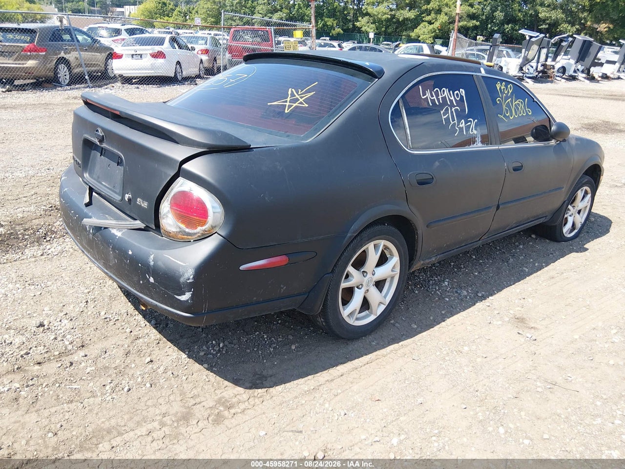 2000 NISSAN MAXIMA GLE/GXE/SE · 4/10