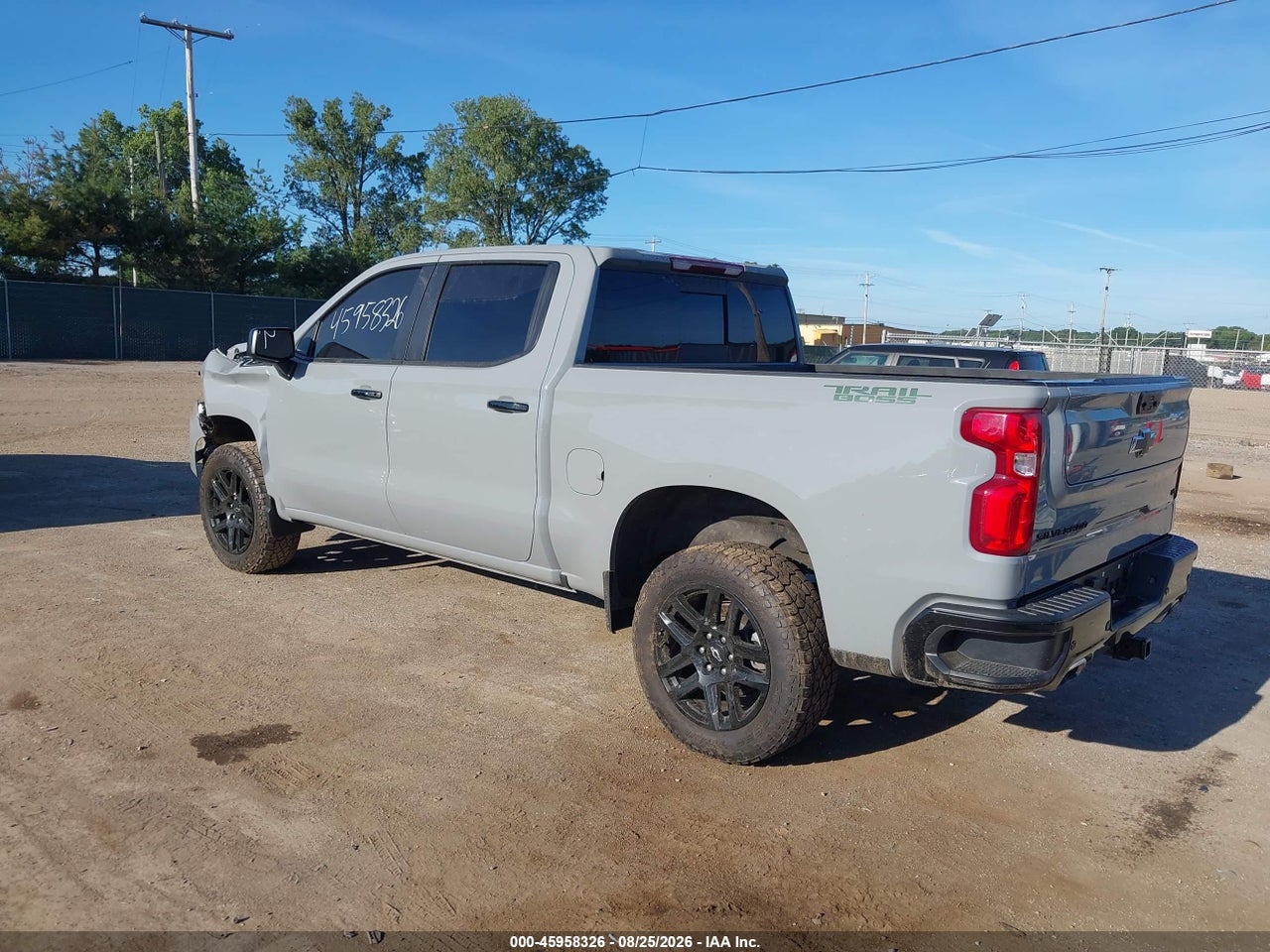 2024 CHEVROLET SILVERADO 1500 4WD  SHORT BED LT TRAIL BOSS · 3/11