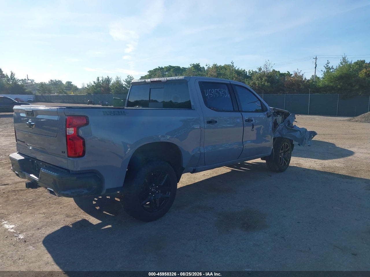 2024 CHEVROLET SILVERADO 1500 4WD  SHORT BED LT TRAIL BOSS · 4/11