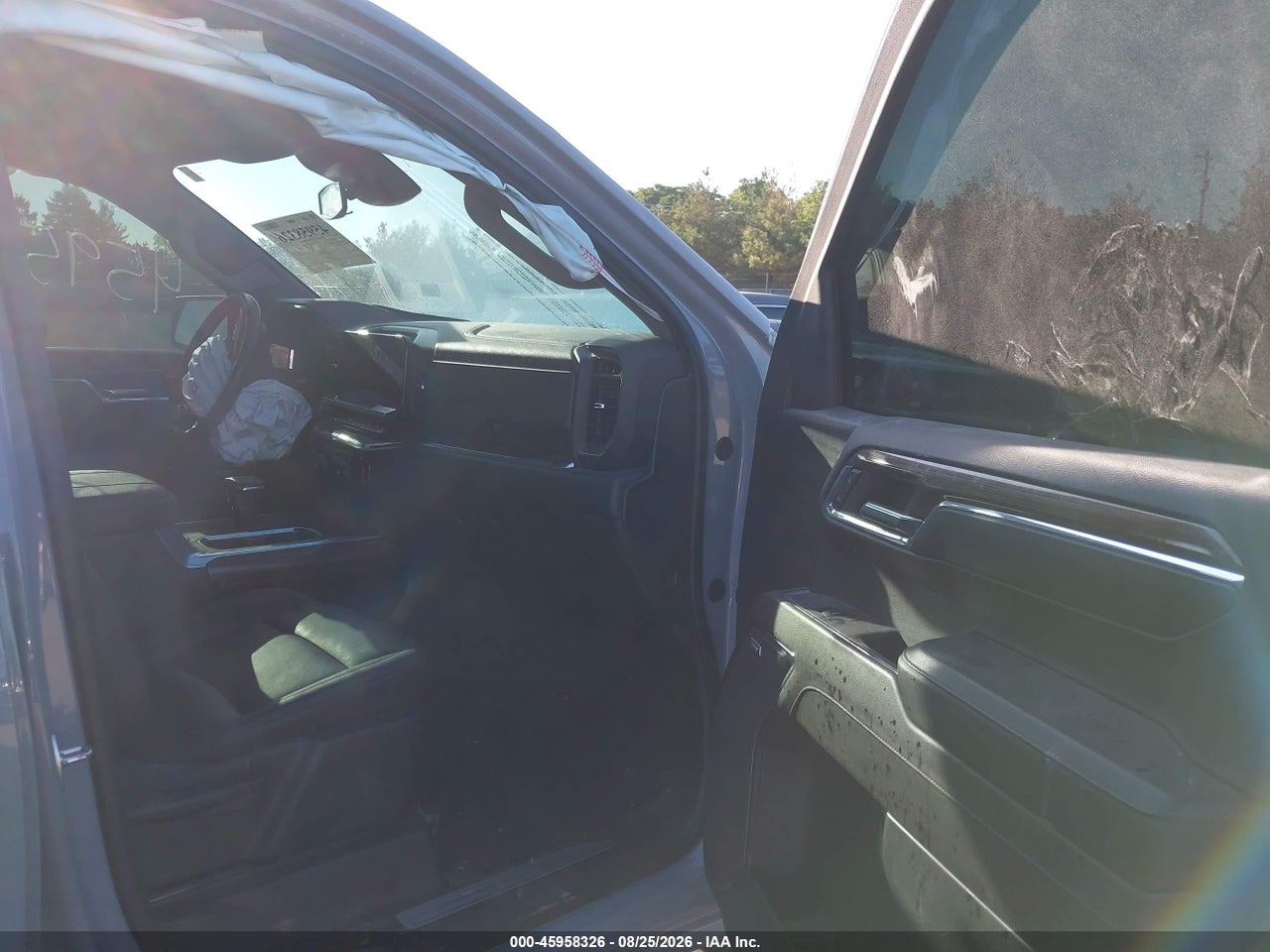 2024 CHEVROLET SILVERADO 1500 4WD  SHORT BED LT TRAIL BOSS · 5/11