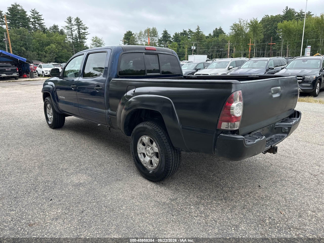 2006 TOYOTA TACOMA BASE V6 · 3/10