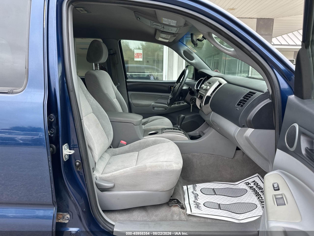 2006 TOYOTA TACOMA BASE V6 · 5/10