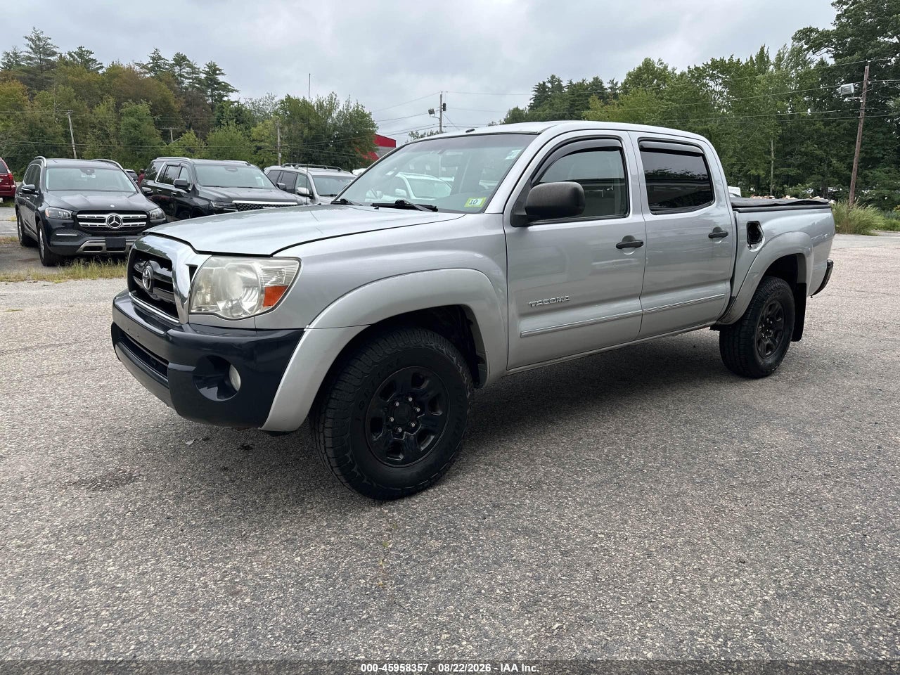 2006 TOYOTA TACOMA BASE V6 · 2/10