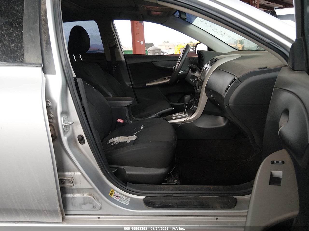 2011 TOYOTA COROLLA S · 5/10