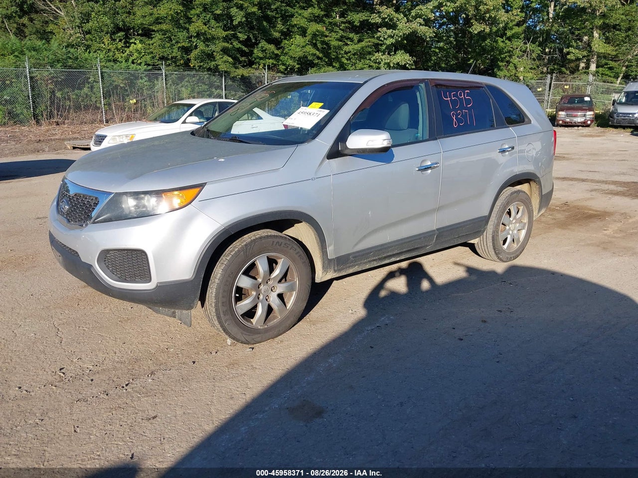 2011 KIA SORENTO LX · 2/11
