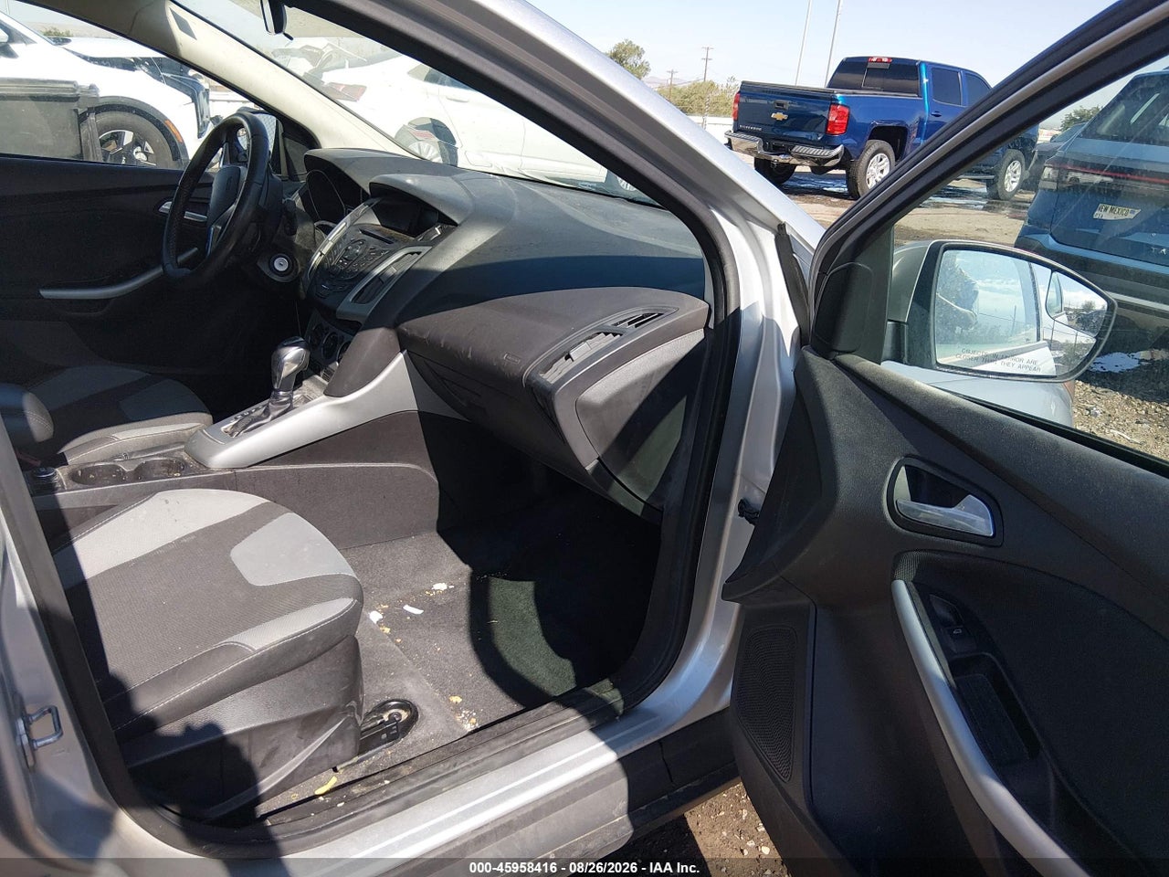 2012 FORD FOCUS SE · 5/11