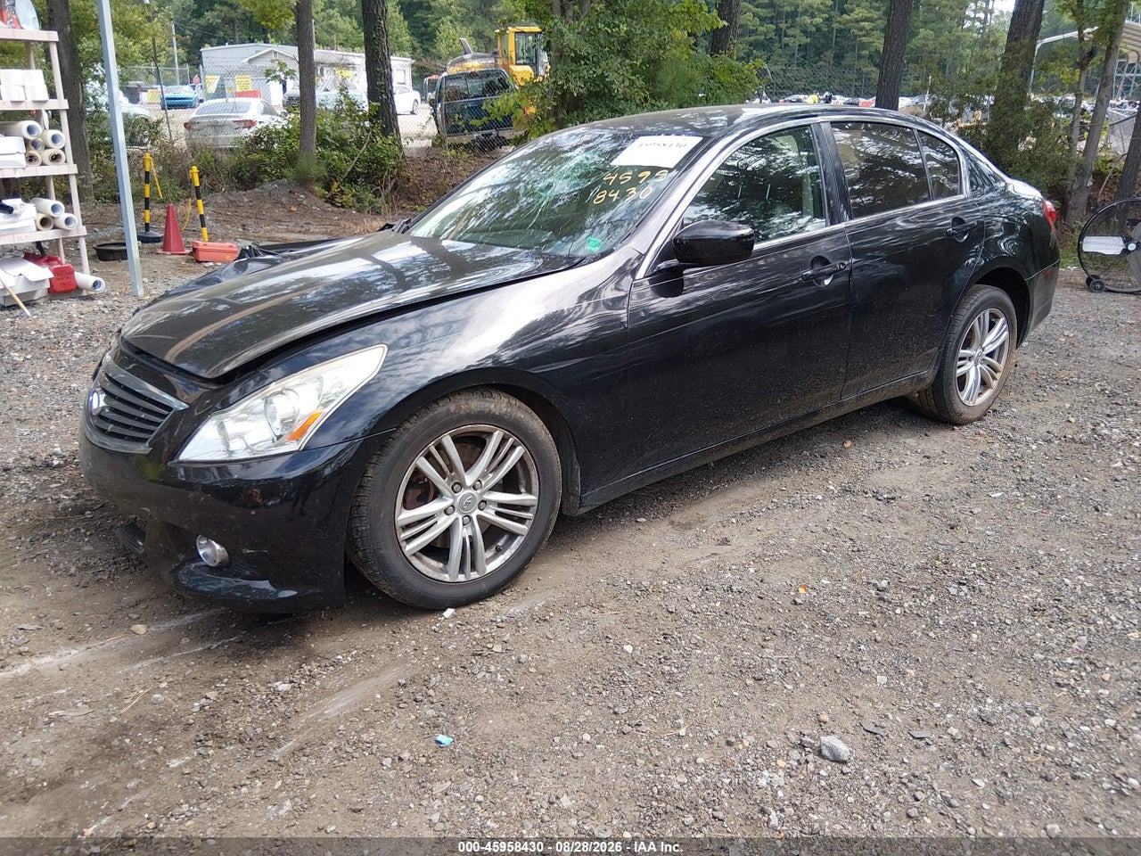 2012 INFINITI G37X   · 2/11