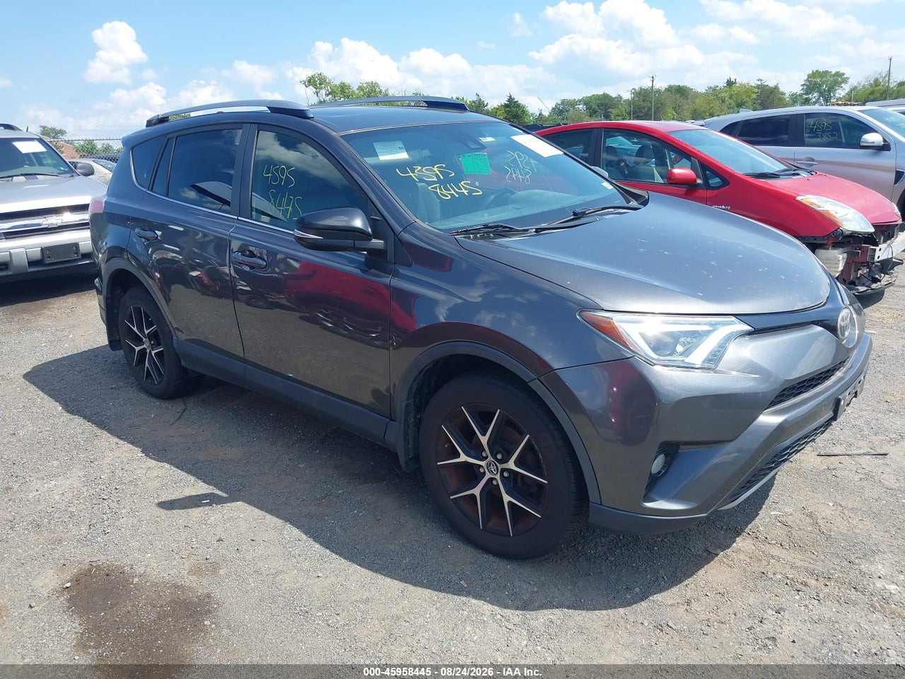 JTMJFREV1HJ****** · 2017 TOYOTA RAV4 SE