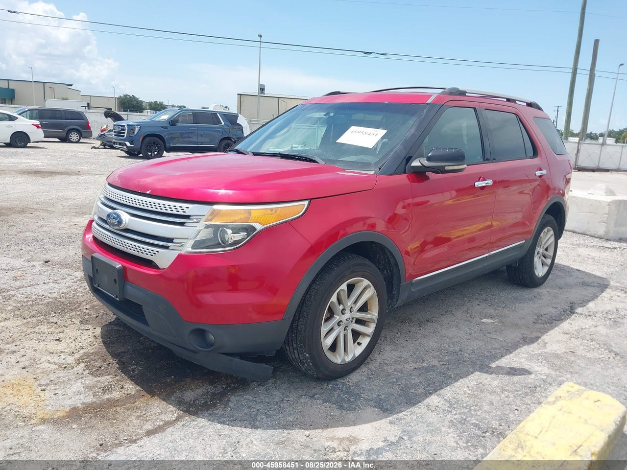 2012 FORD EXPLORER XLT · 2/11