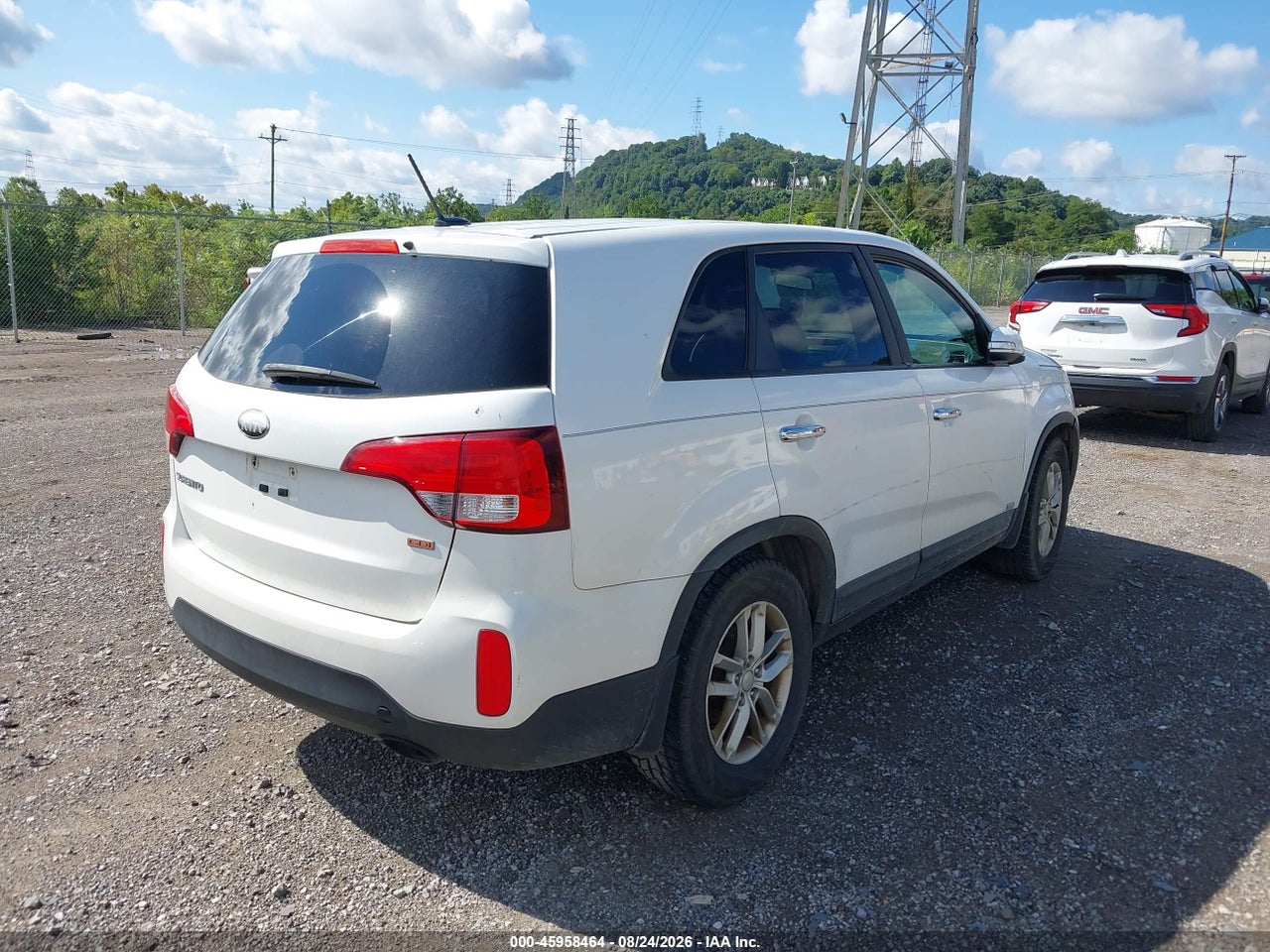 2014 KIA SORENTO LX · 4/11