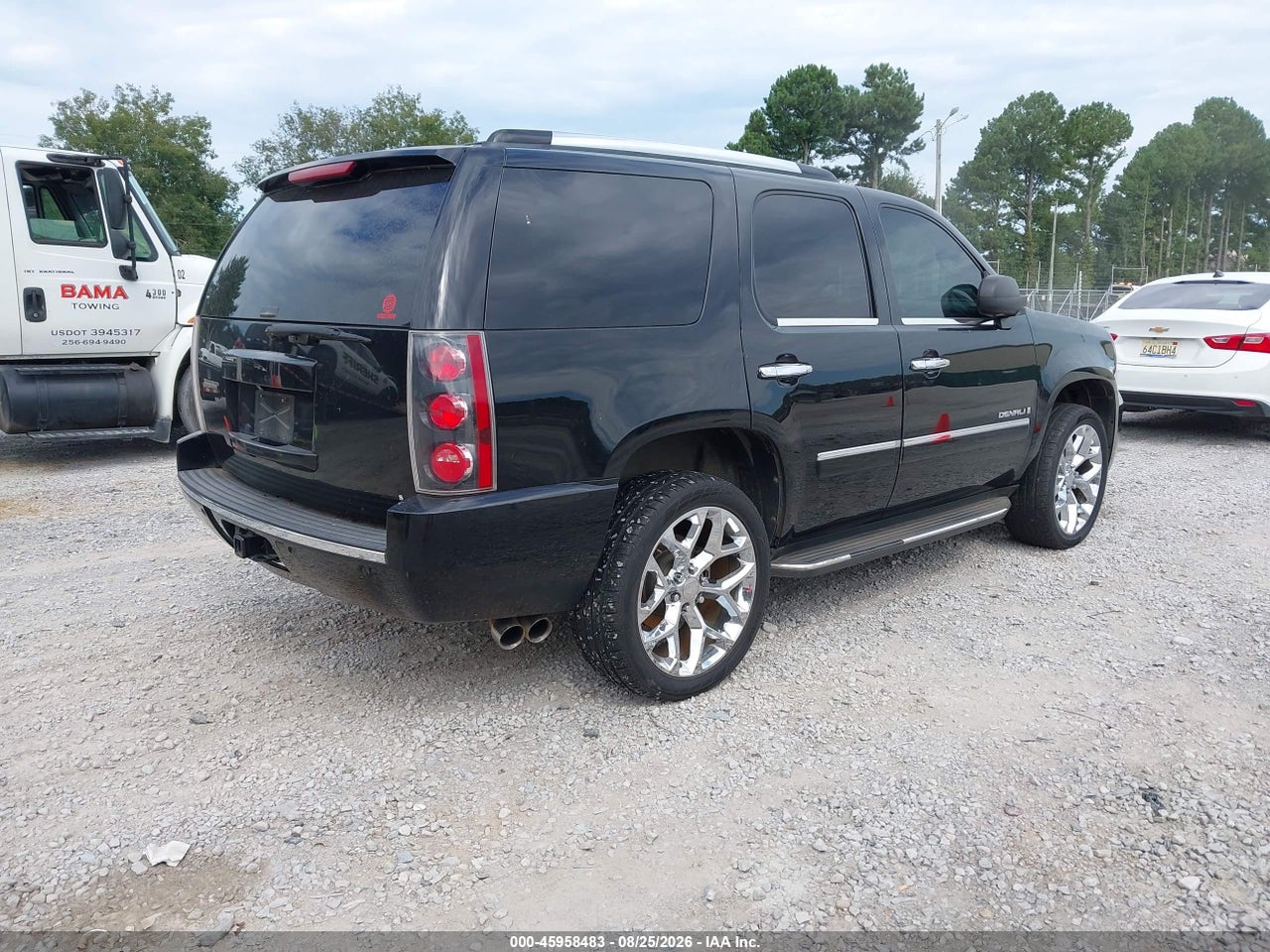 2009 GMC YUKON DENALI · 4/11