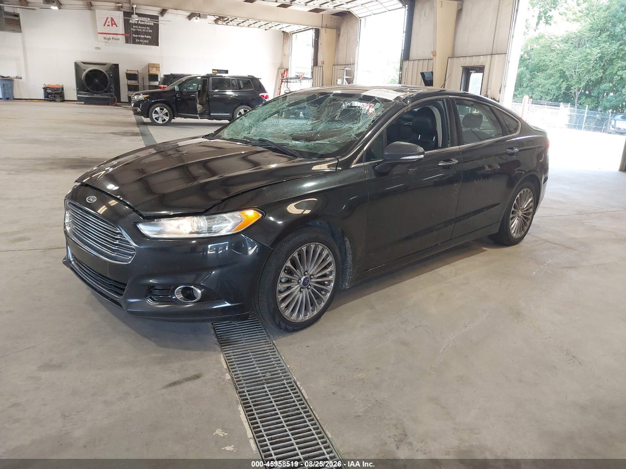 2013 FORD FUSION TITANIUM · 2/11