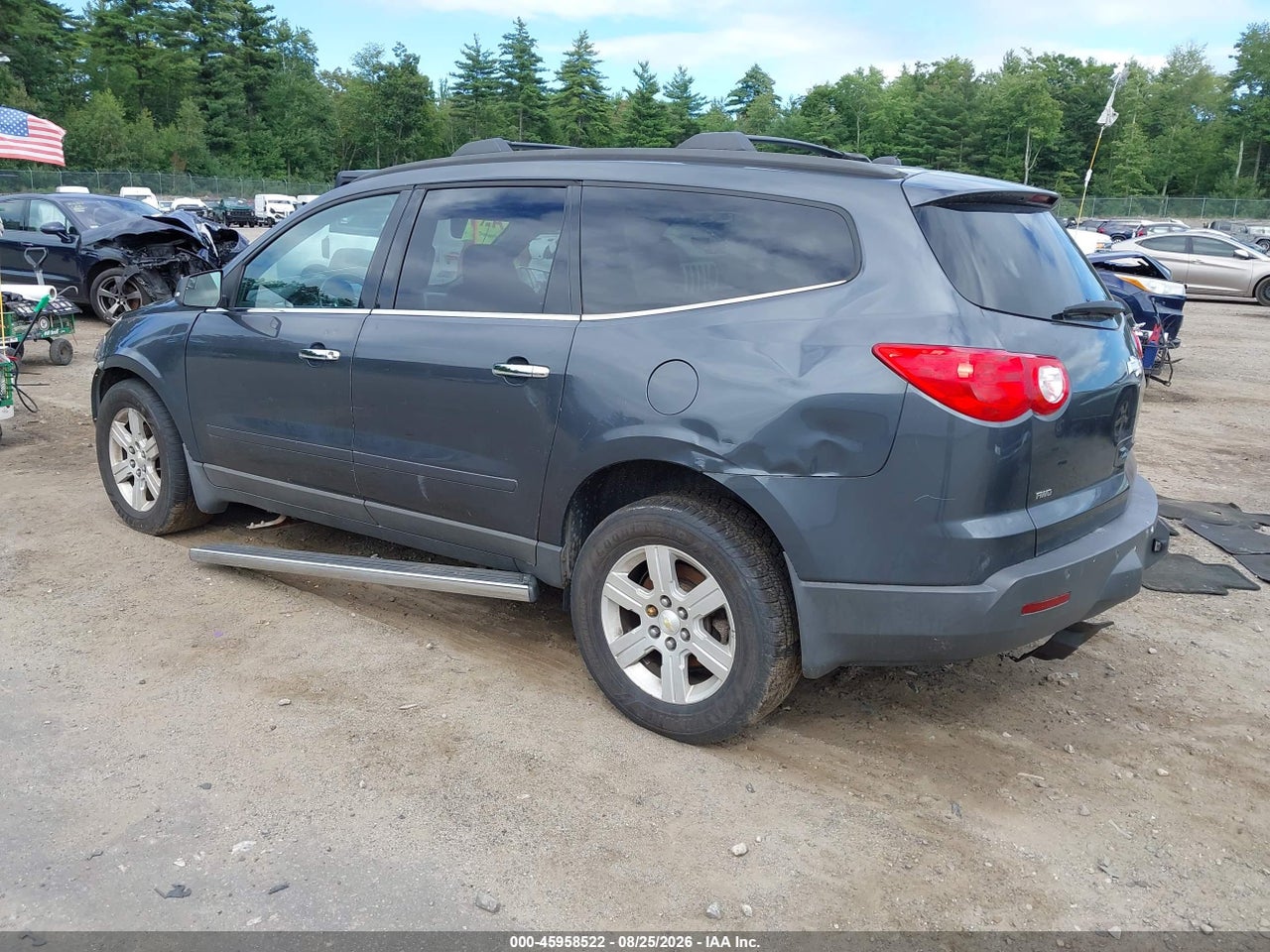 2011 CHEVROLET TRAVERSE 2LT · 3/11