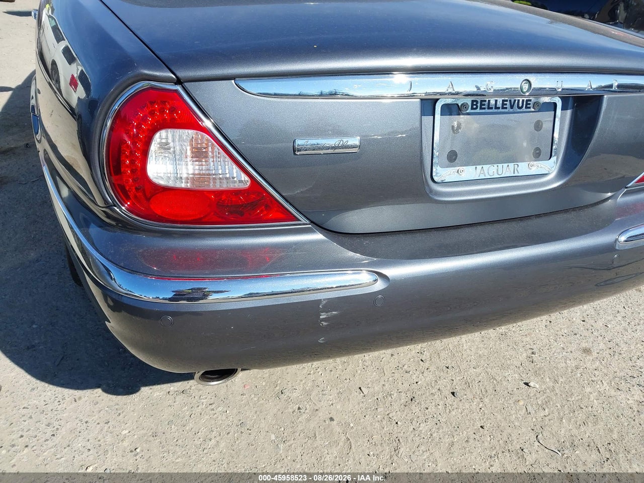 2004 JAGUAR XJ VANDEN PLAS · 6/11