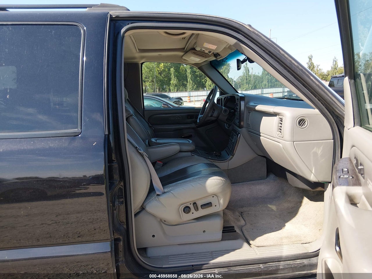 2002 GMC YUKON XL 1500 DENALI · 5/11
