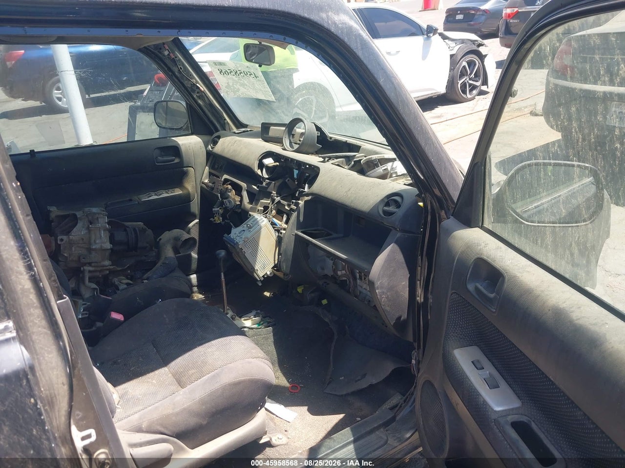 2005 SCION XB   · 5/10