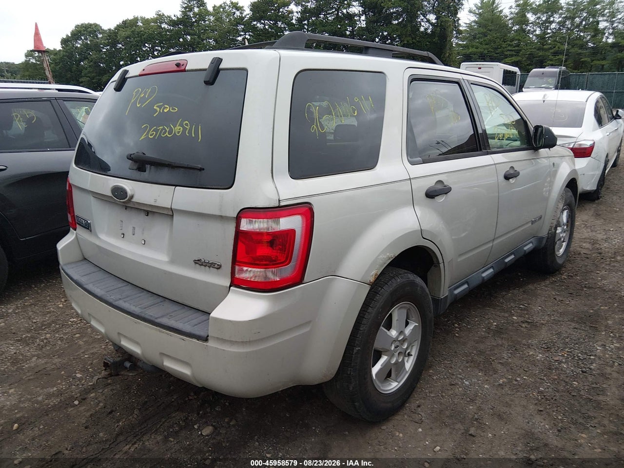 2008 FORD ESCAPE XLT · 4/10