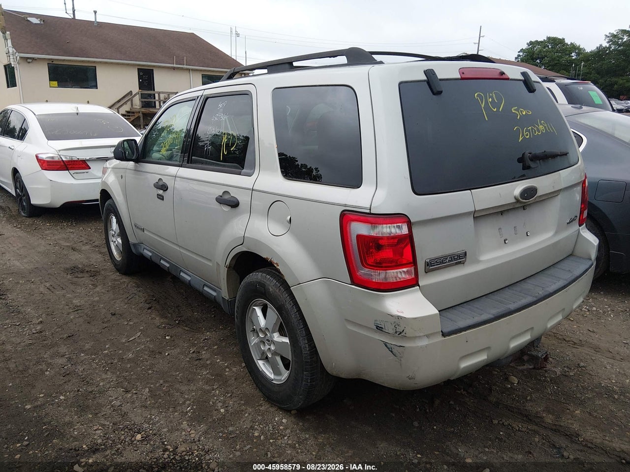 2008 FORD ESCAPE XLT · 3/10