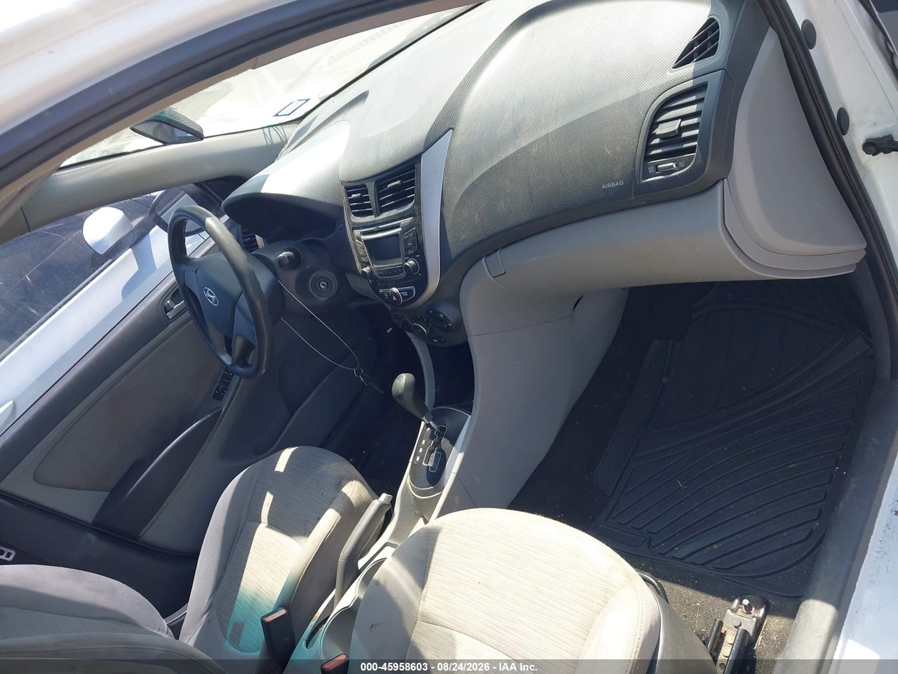 2016 HYUNDAI ACCENT SE · 5/11