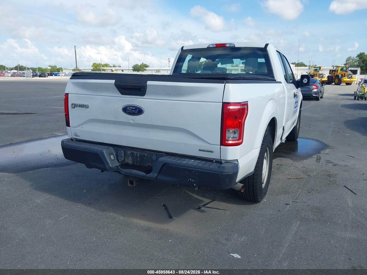 2016 FORD F-150 XL · 4/11