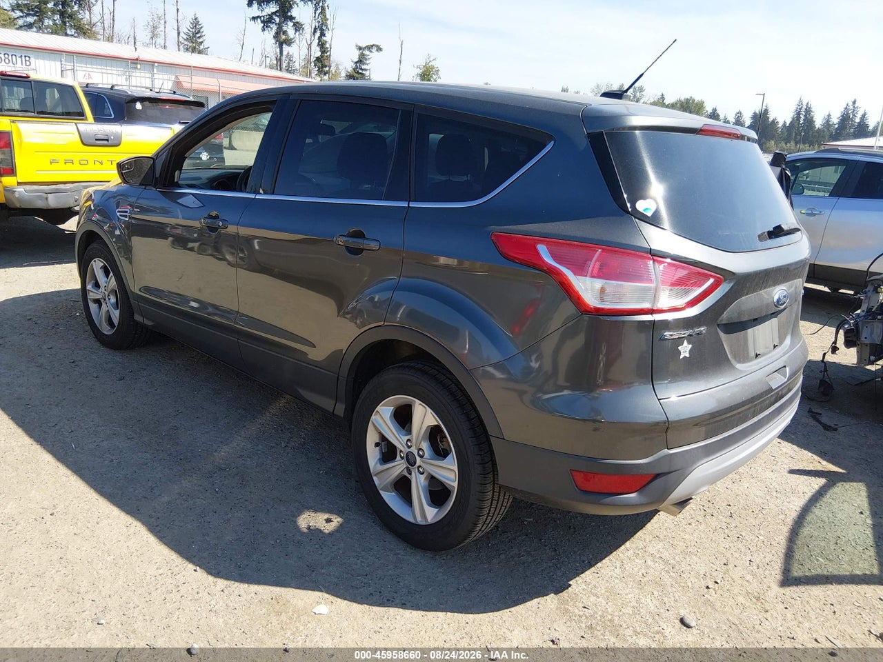 2015 FORD ESCAPE SE · 3/11