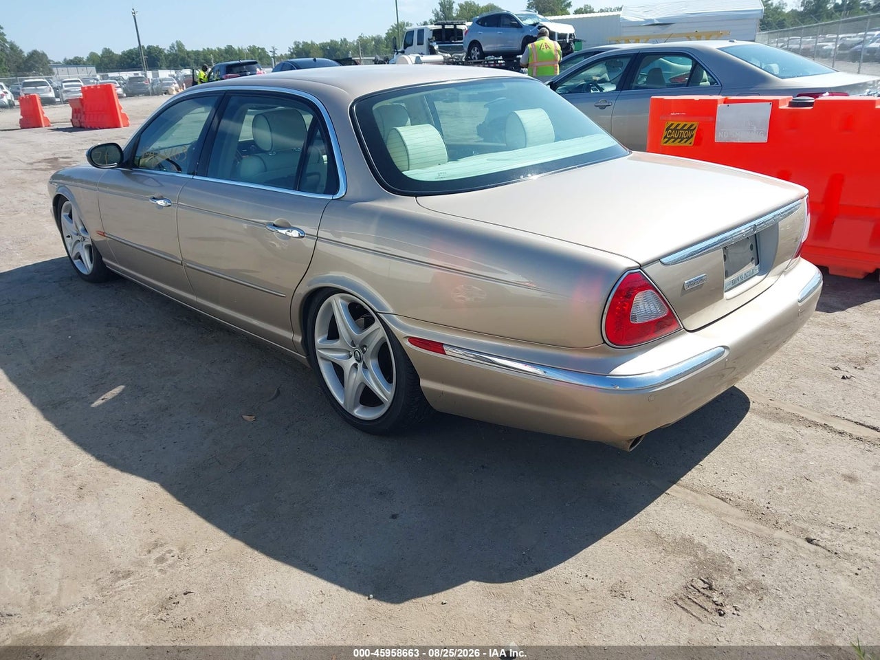 2005 JAGUAR XJ VANDEN PLAS · 3/11