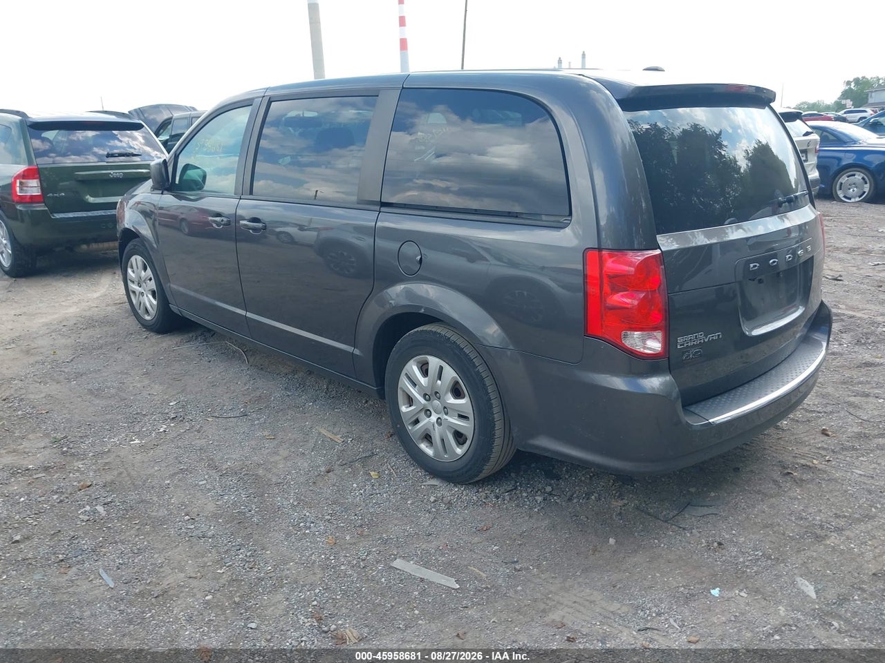 2018 DODGE GRAND CARAVAN SE · 3/11