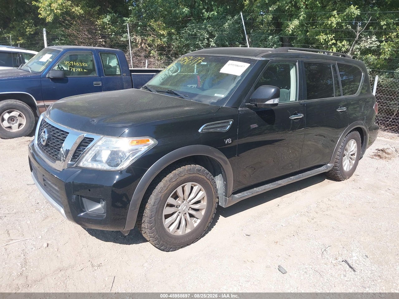 2017 NISSAN ARMADA SV · 2/10