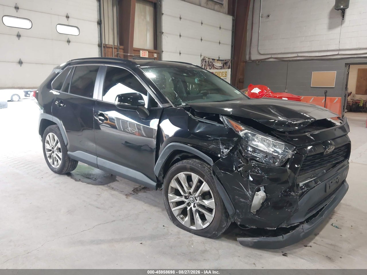 2T3A1RFV9KW****** · 2019 TOYOTA RAV4 XLE PREMIUM