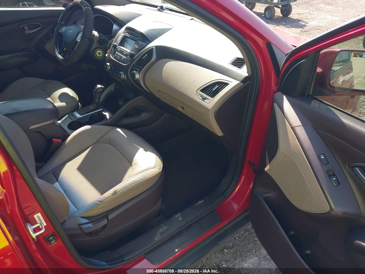 2014 HYUNDAI TUCSON SE · 5/10
