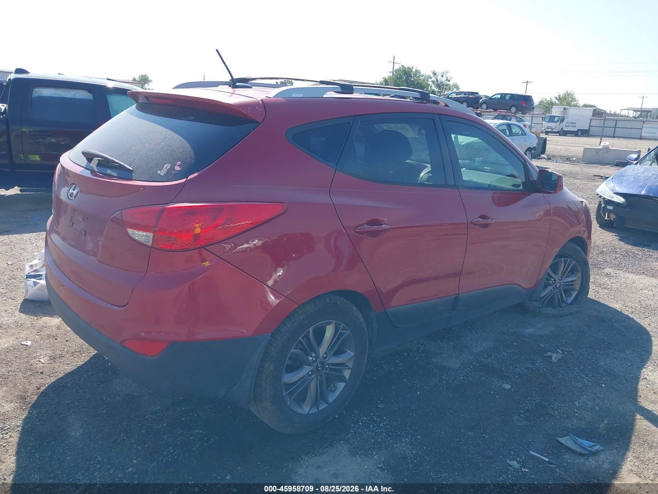2014 HYUNDAI TUCSON SE · 4/10