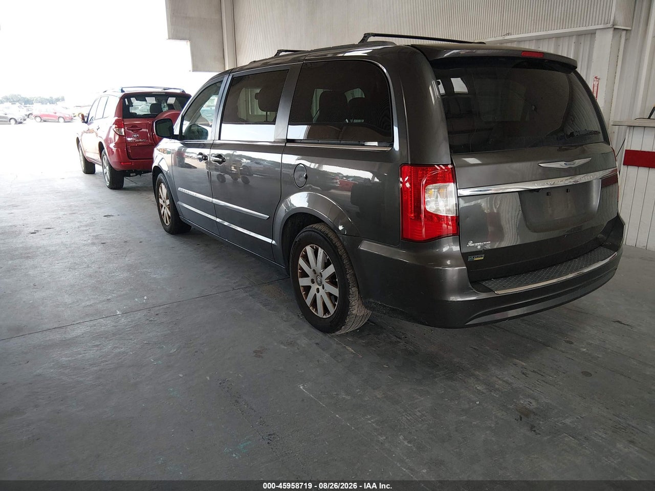 2016 CHRYSLER TOWN &amp; COUNTRY TOURING · 3/11