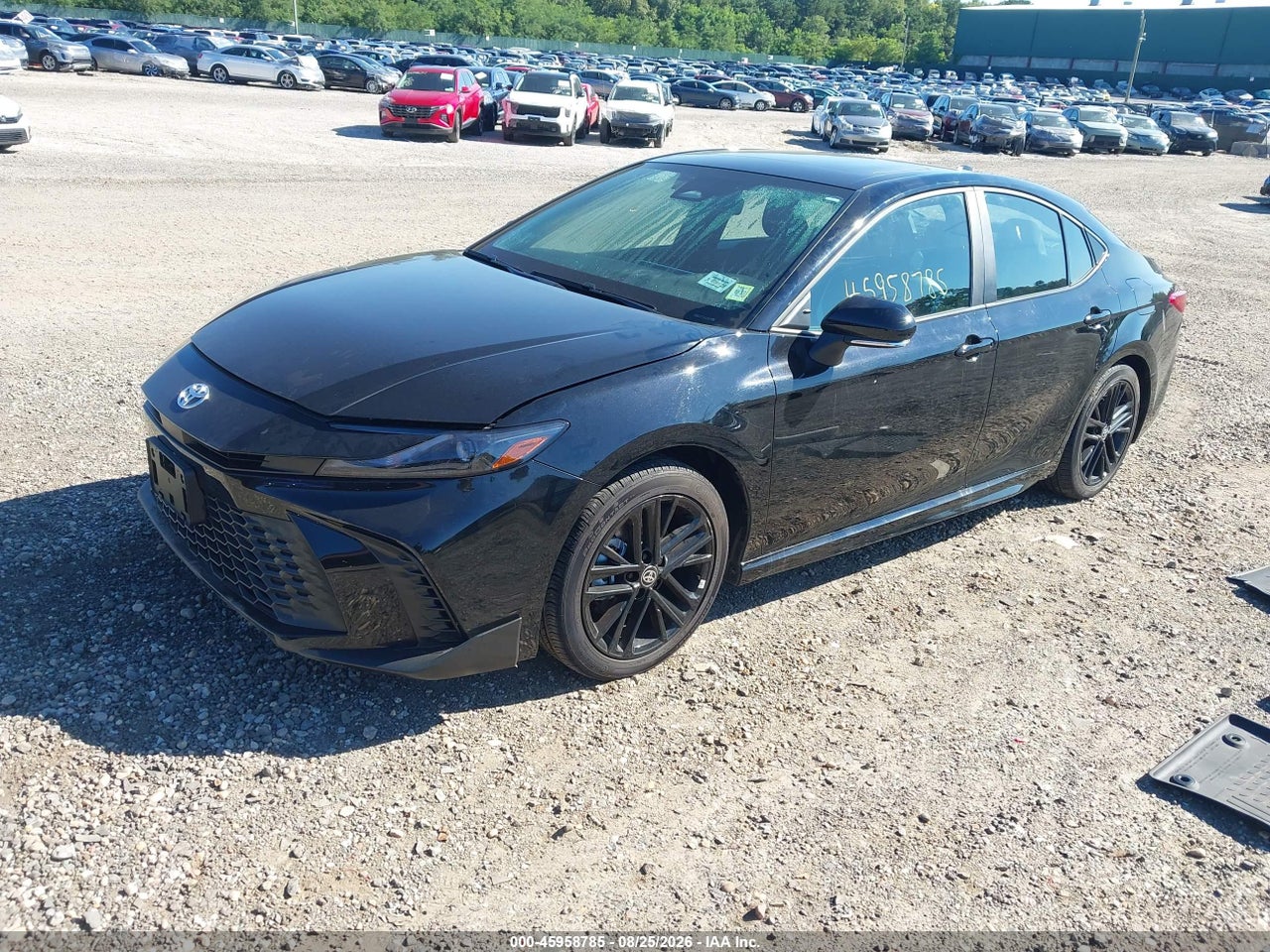 2026 TOYOTA CAMRY SE · 2/11