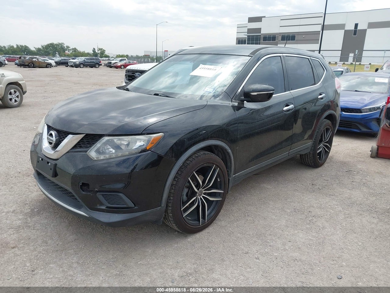 2015 NISSAN ROGUE S · 2/11