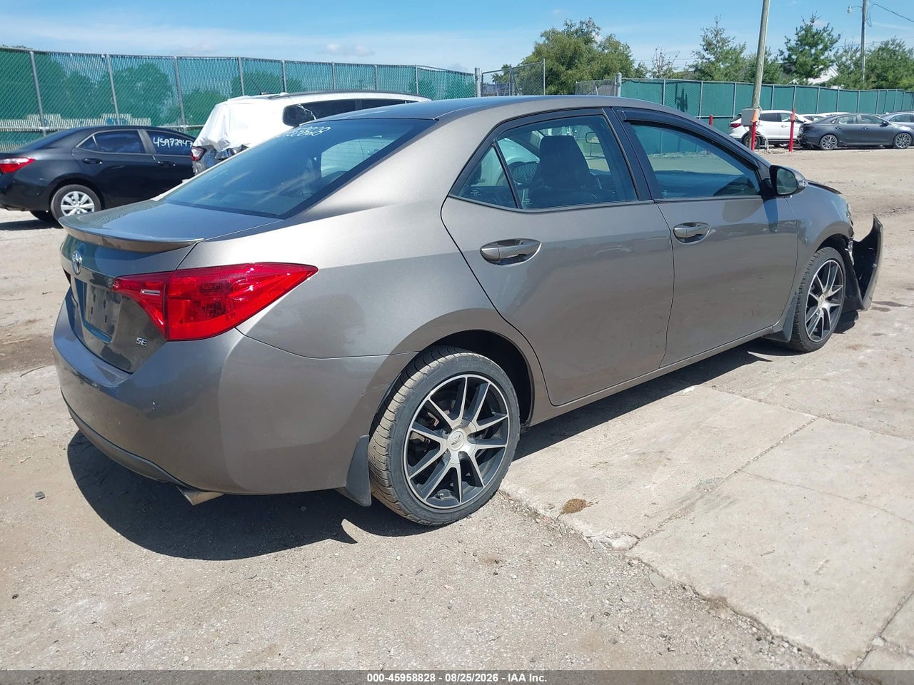 2018 TOYOTA COROLLA SE · 4/11