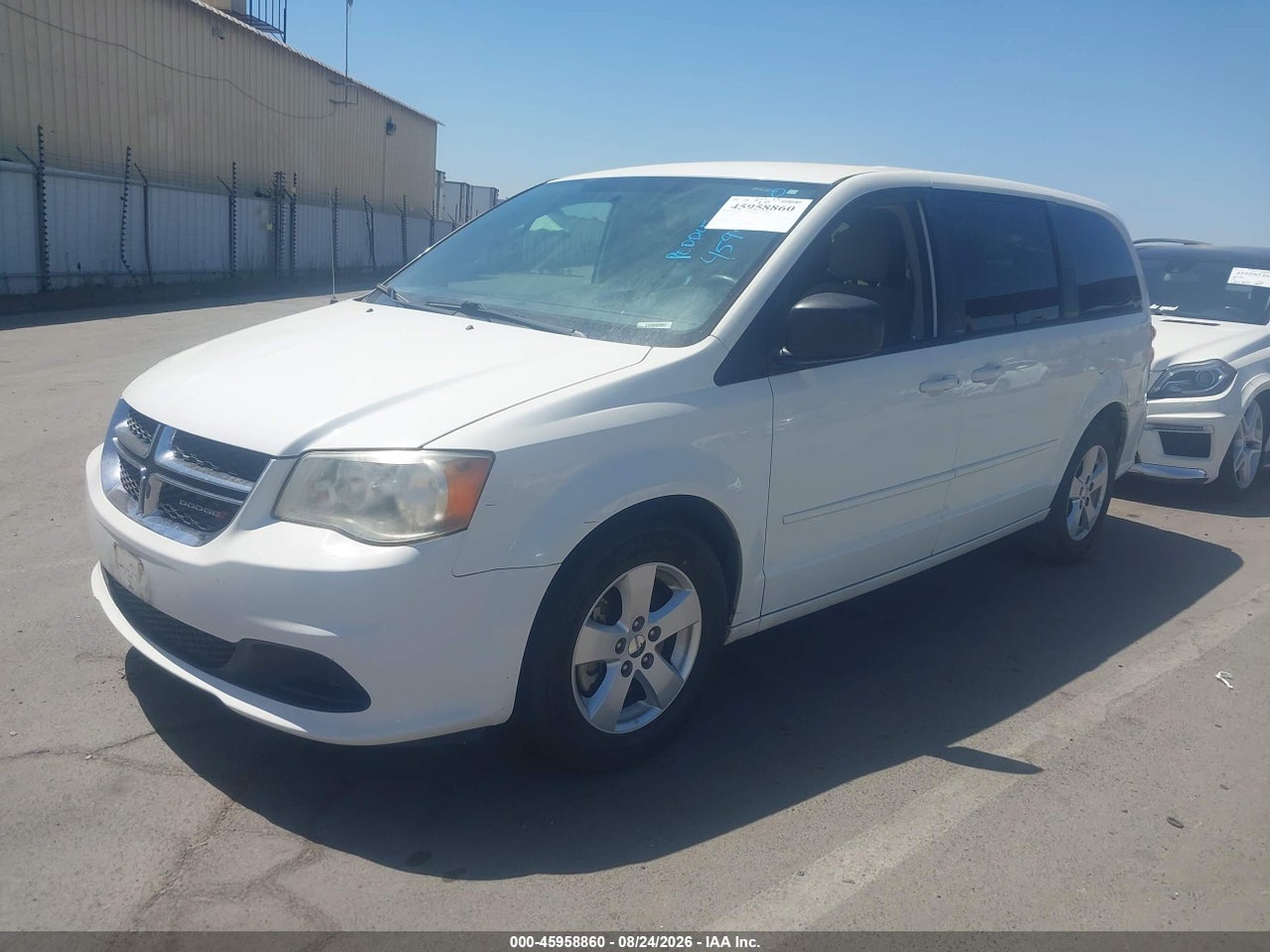 2013 DODGE GRAND CARAVAN SE · 2/11
