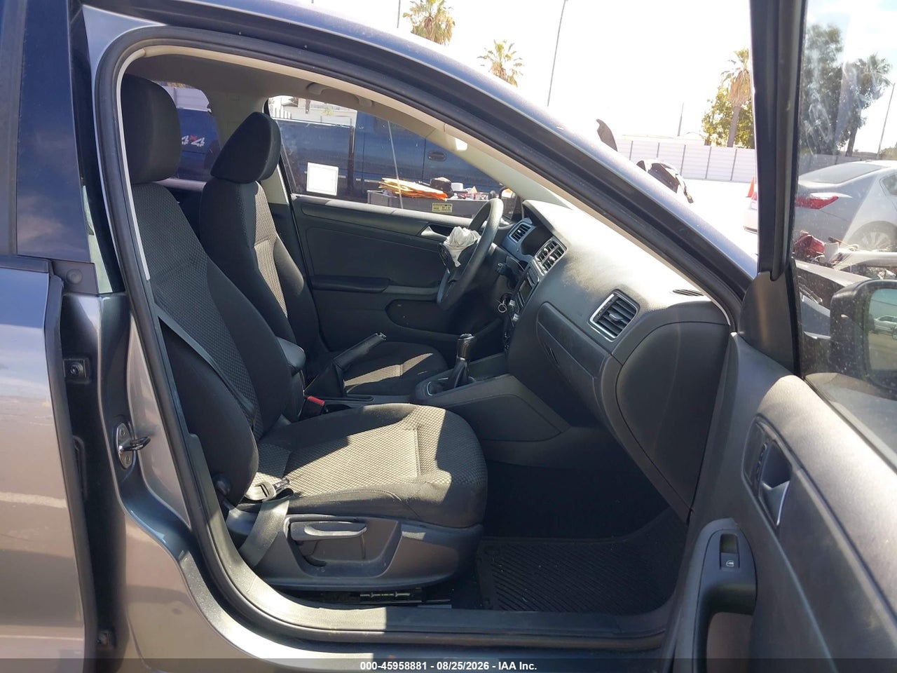 2013 VOLKSWAGEN JETTA 2.0L S · 5/11