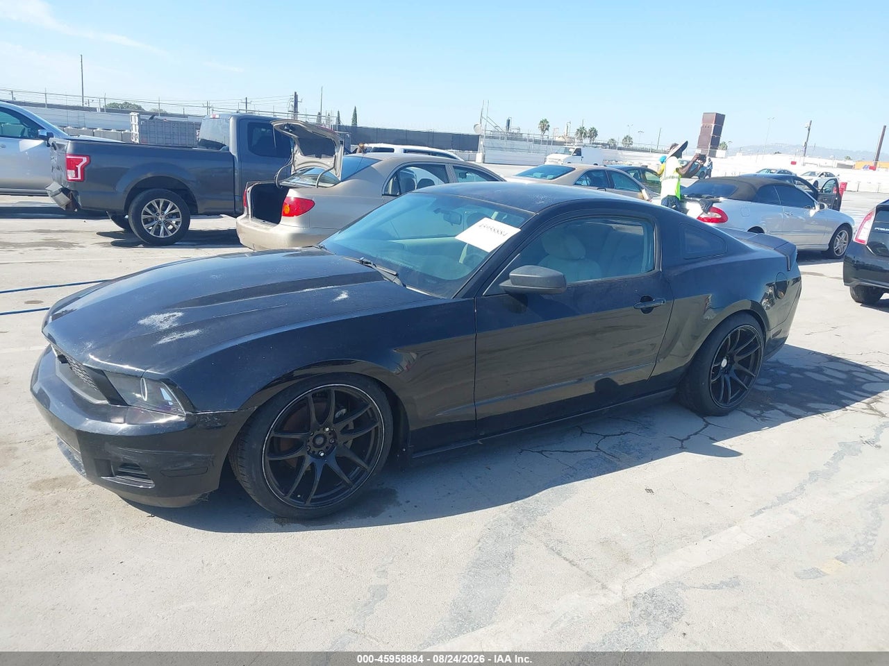2010 FORD MUSTANG V6/V6 PREMIUM · 2/11