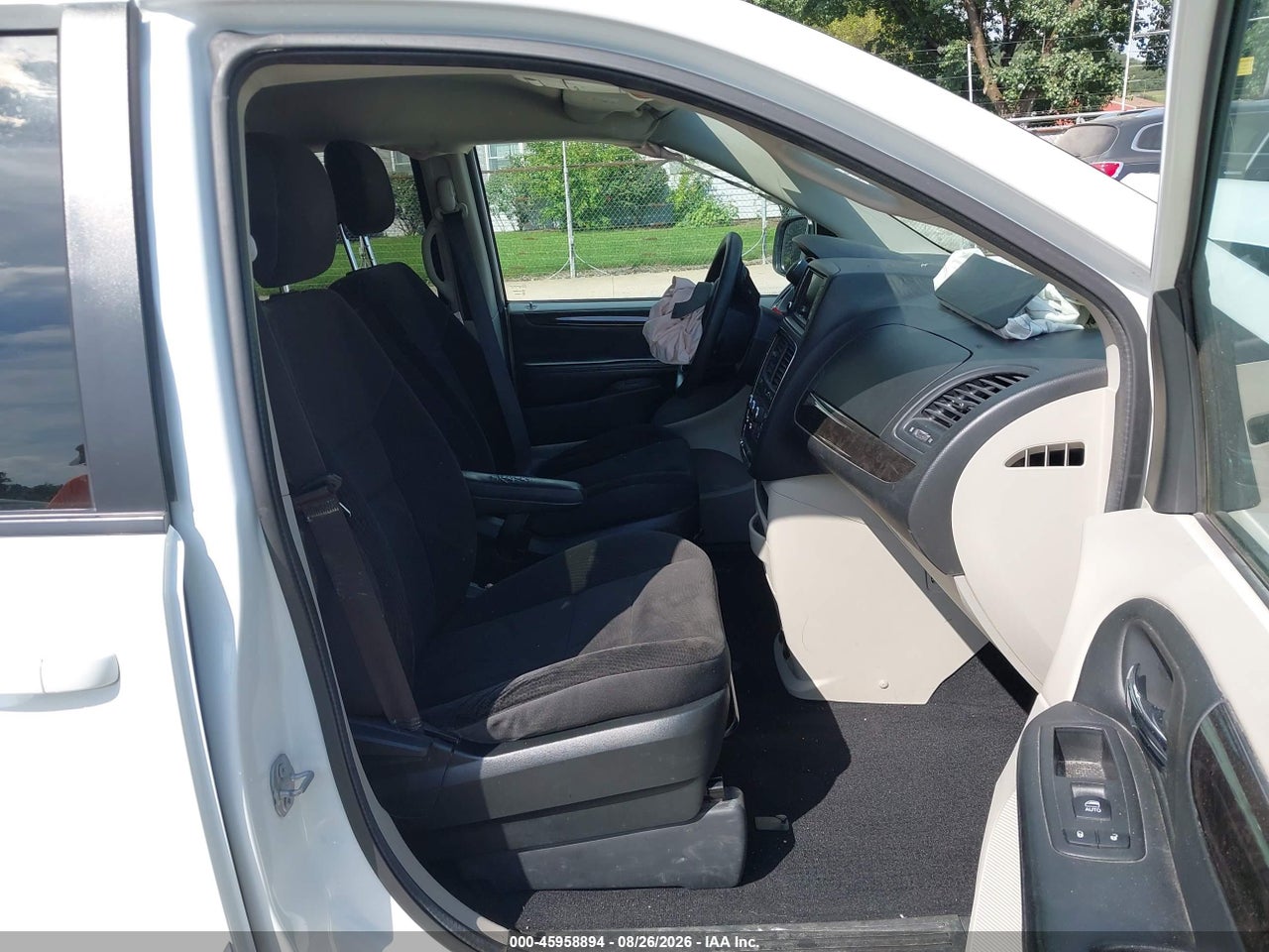 2017 DODGE GRAND CARAVAN SE · 5/11