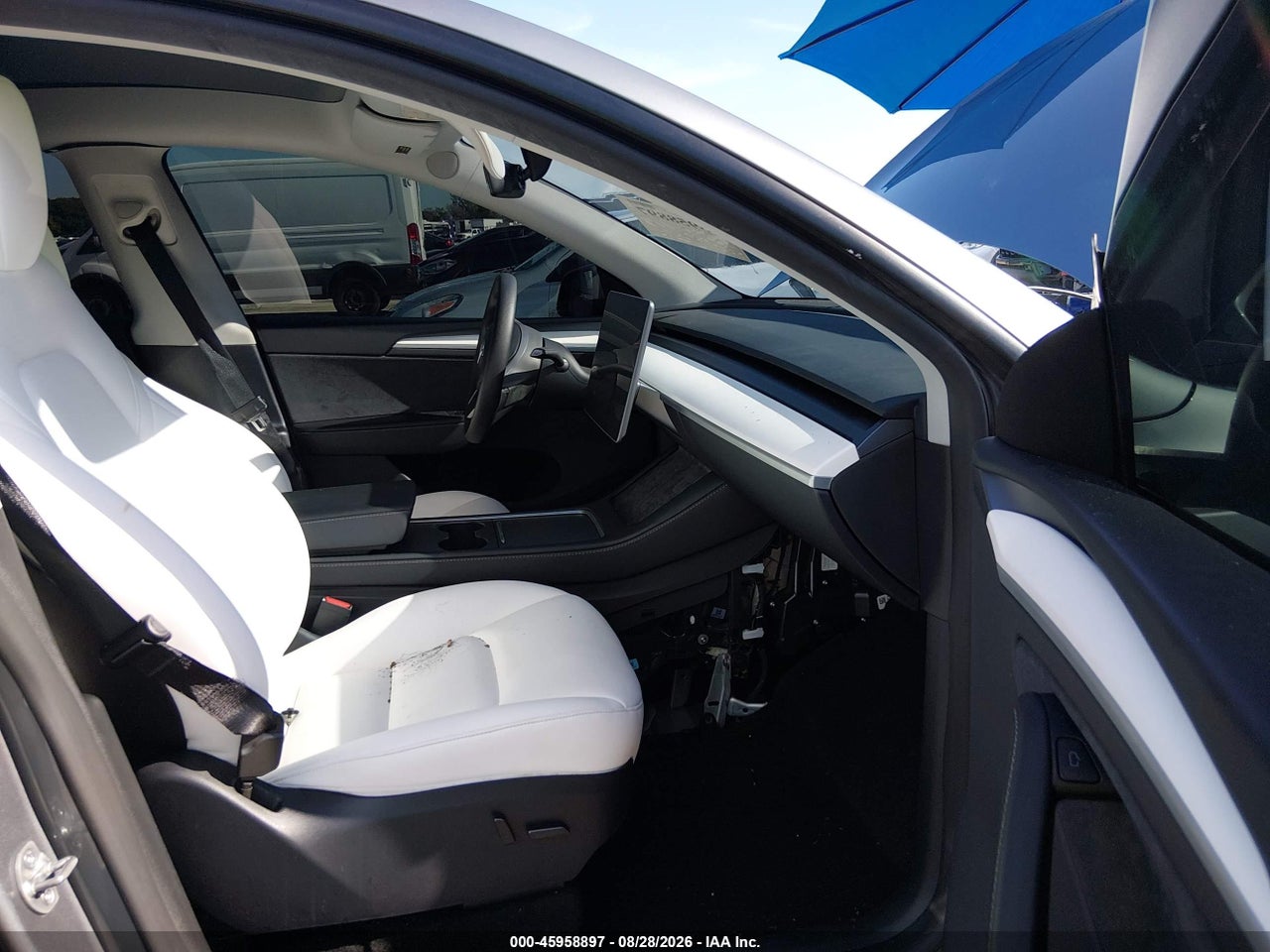 2025 TESLA MODEL Y LONG RANGE DUAL MOTOR ALL-WHEEL DRIVE · 5/10