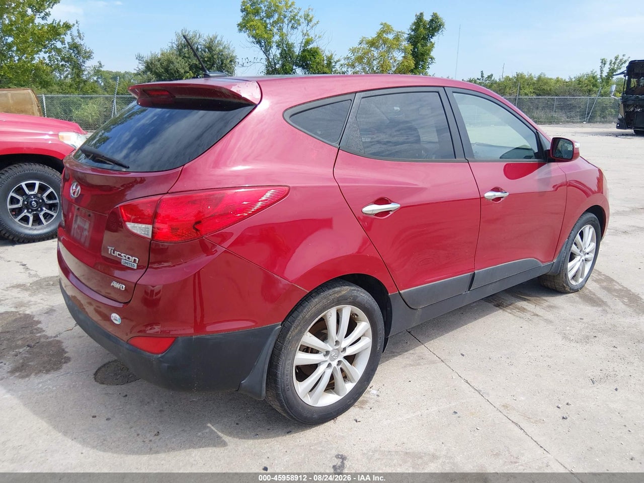 2013 HYUNDAI TUCSON LIMITED · 4/11