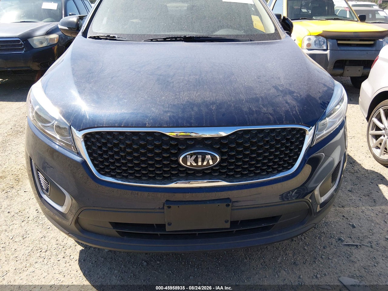 2017 KIA SORENTO 3.3L LX · 6/11