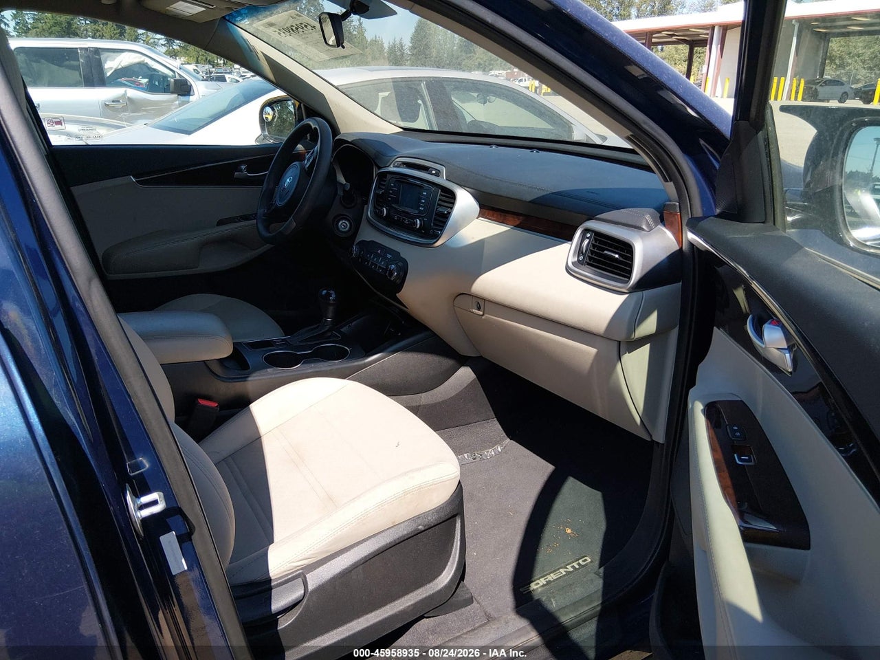 2017 KIA SORENTO 3.3L LX · 5/11