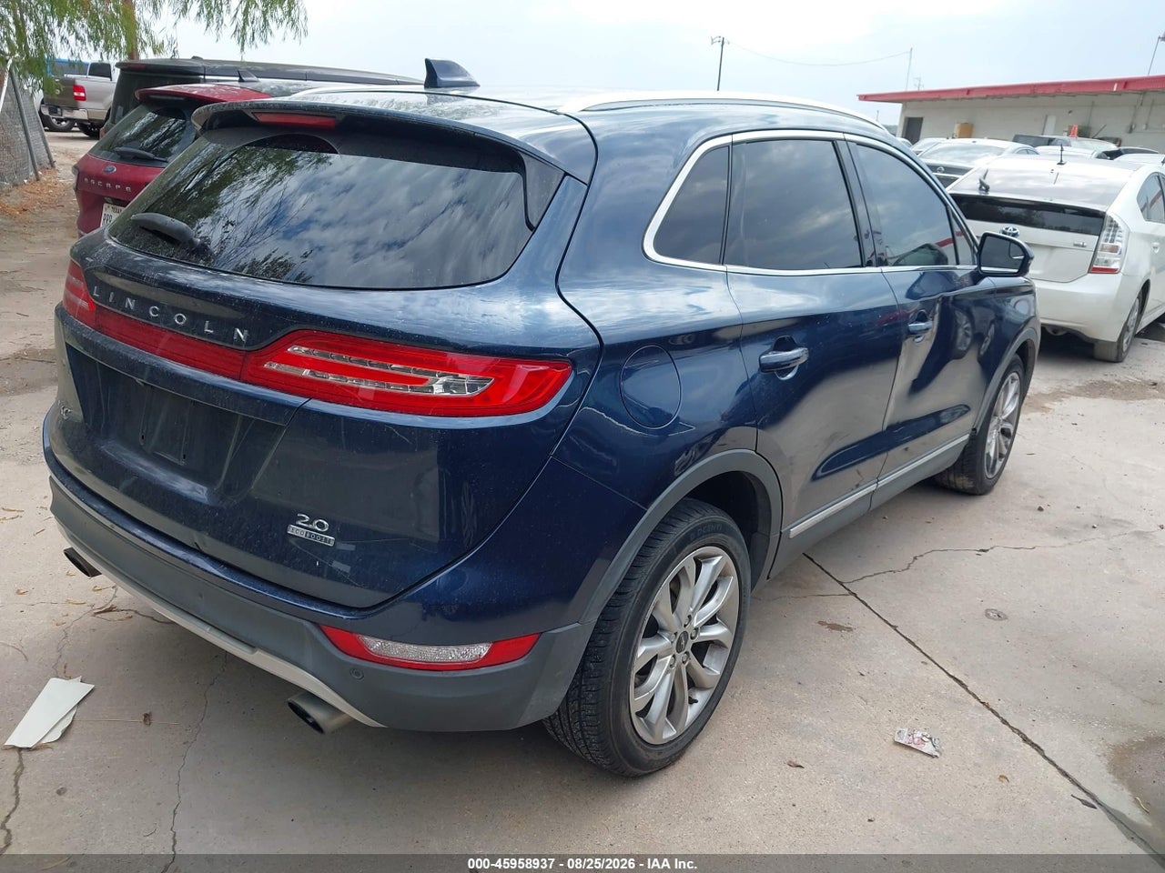 2015 LINCOLN MKC · 4/11