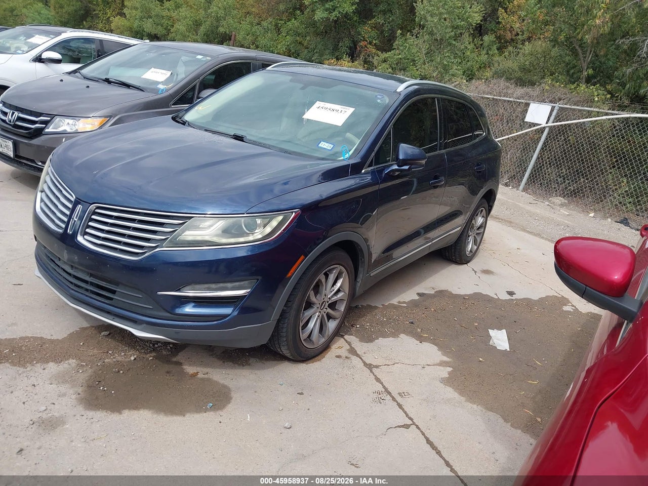 2015 LINCOLN MKC · 2/11