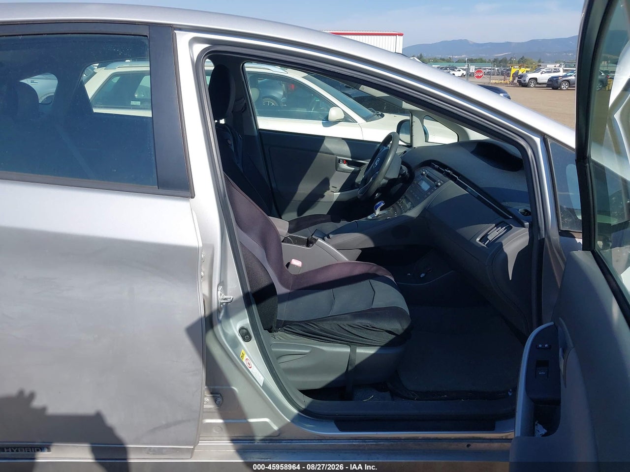 2010 TOYOTA PRIUS II · 5/11