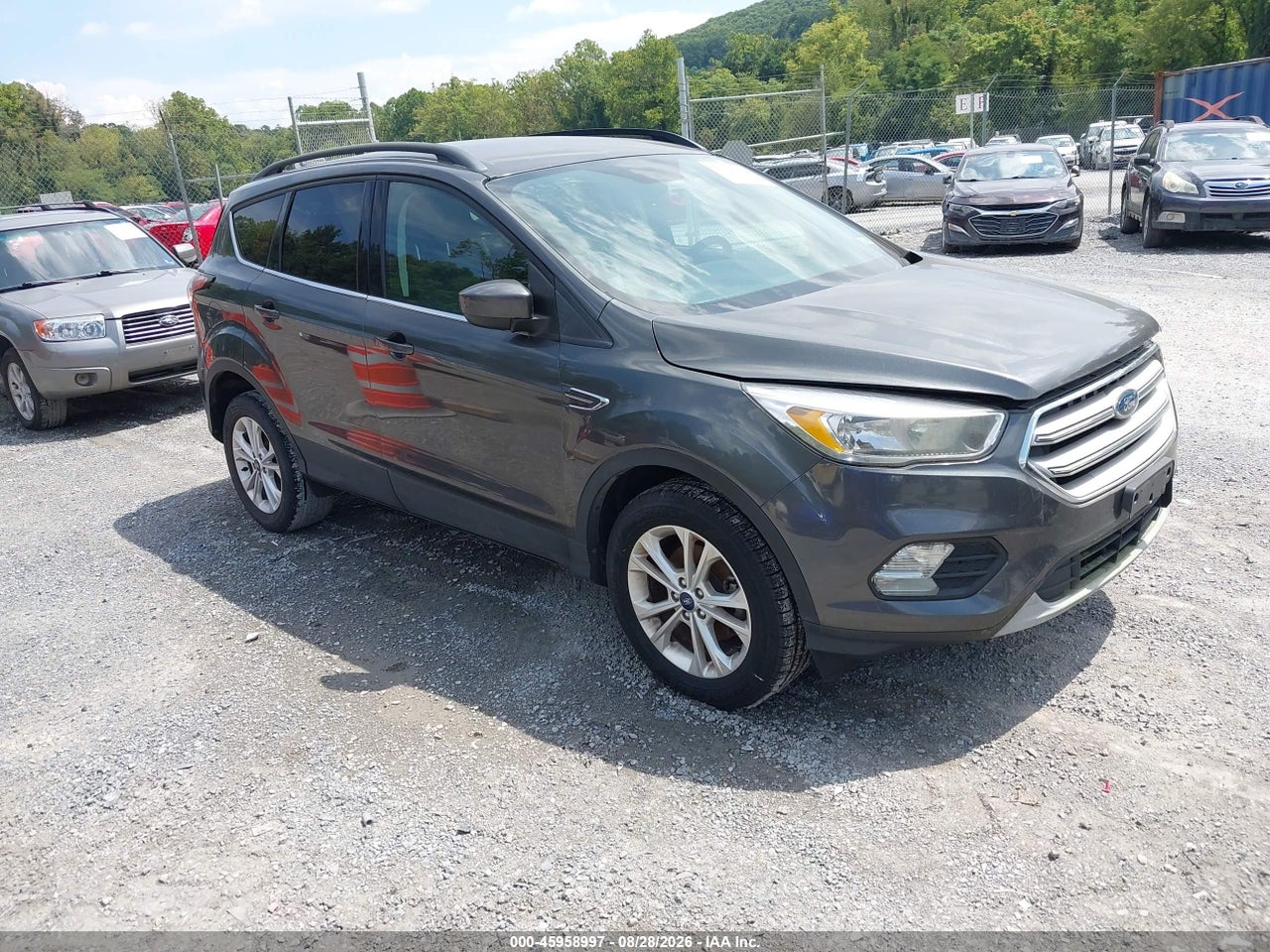 2018 FORD ESCAPE SE